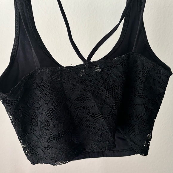 American Eagle crop top 🦅 - Picture 2 of 2